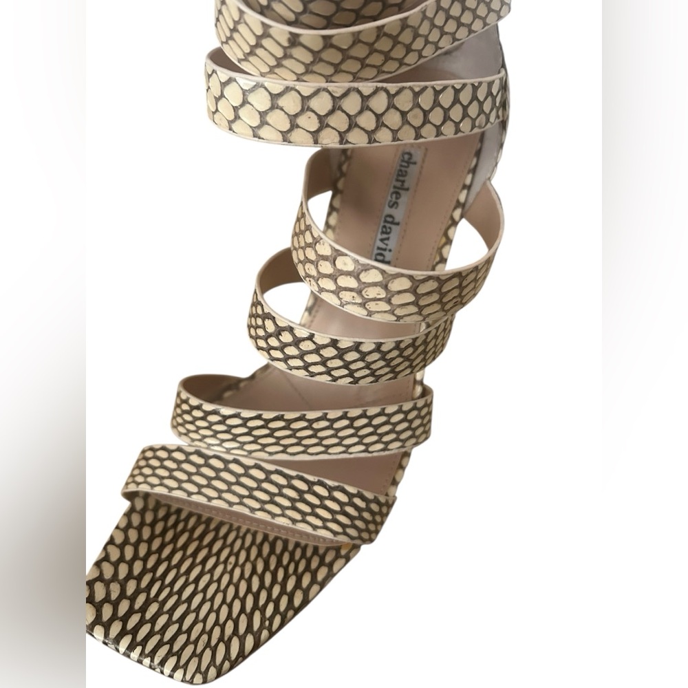 Charles David Tan Strappy Heels with Woven Pattern Size 8.5